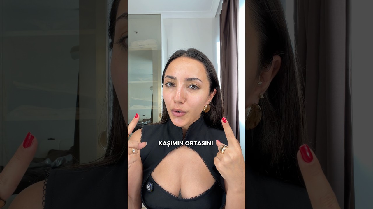 Travmalarını makyaj yaparak anlatan kızlar da vardır✍🏻✍🏻