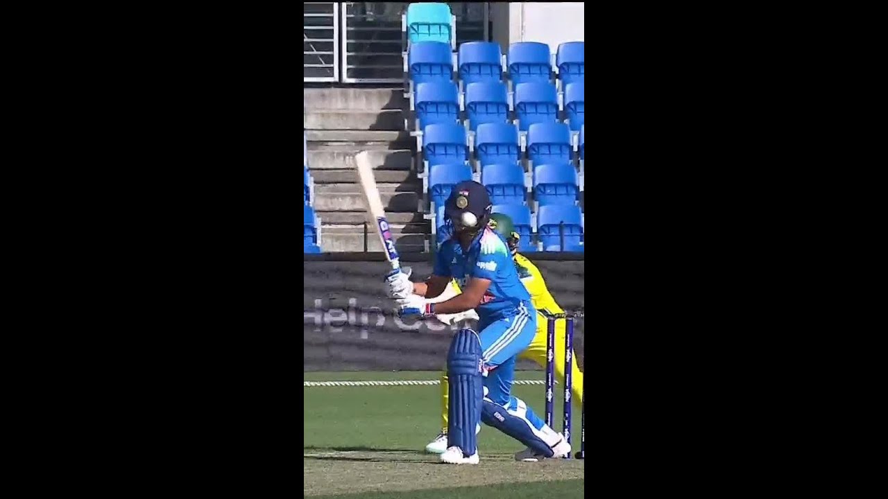Harmanpreet Kaur's ultra-rare self-doink 😂