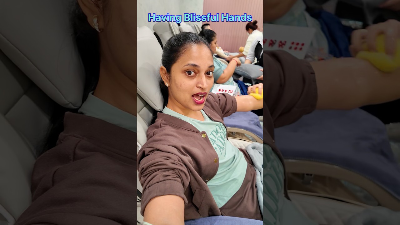 బుడ్డిదాని ఫంక్షన్ కోసం.. #YtShorts #BangkokPilla #TeluguVlogs #BangkokPillaTeluguVlogs