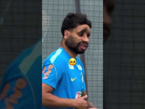 Paquetá ficou estressado por que o cara não deu bom dia pra ele kkk #viral #paquetá #futebol