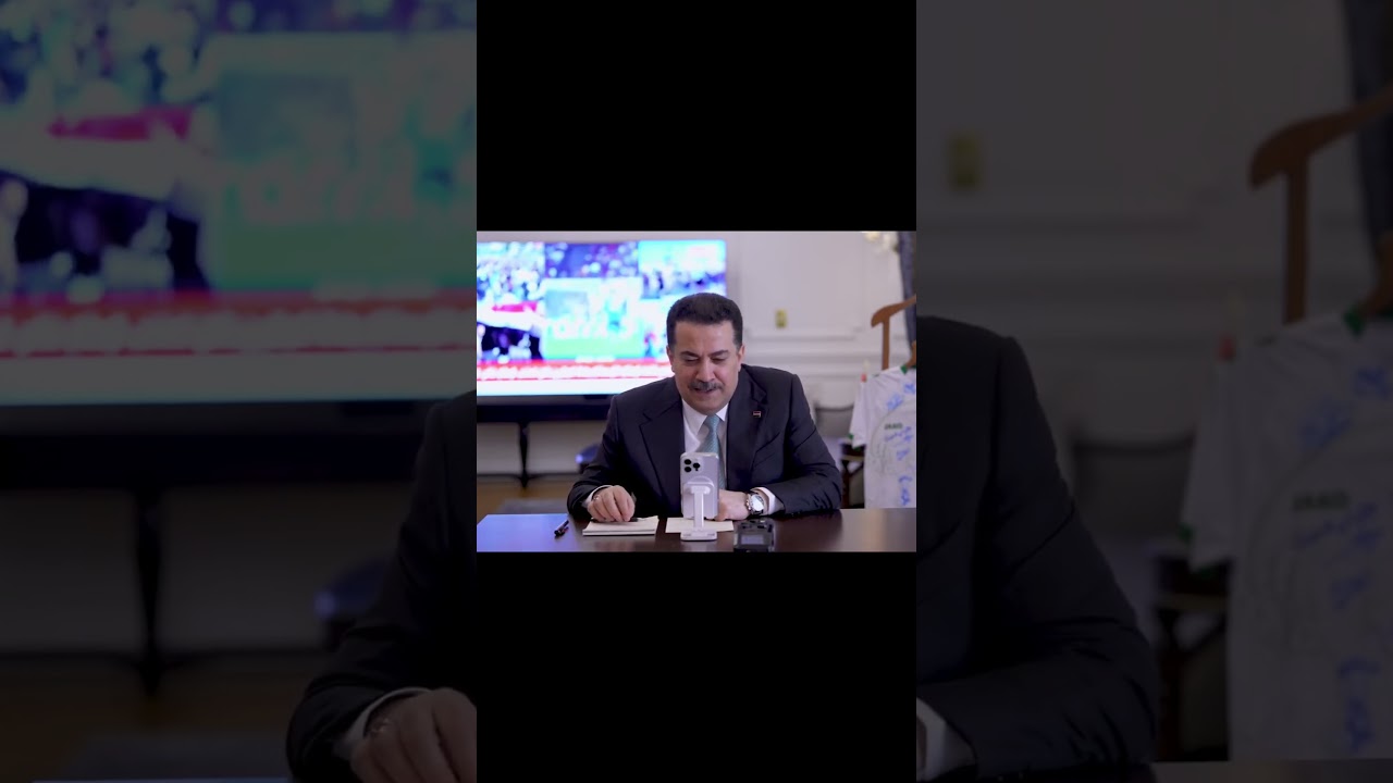 رئيس الوزراء يكول الـ ايمن حسين نفذنة طلبك وانطينة عطلة يومين 😆😂