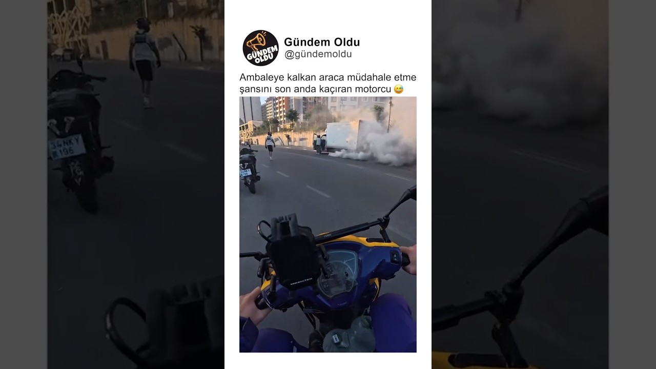 Ambaleye kalkan araca müdahale etme şansını son anda kaçıran motorcu 😅
