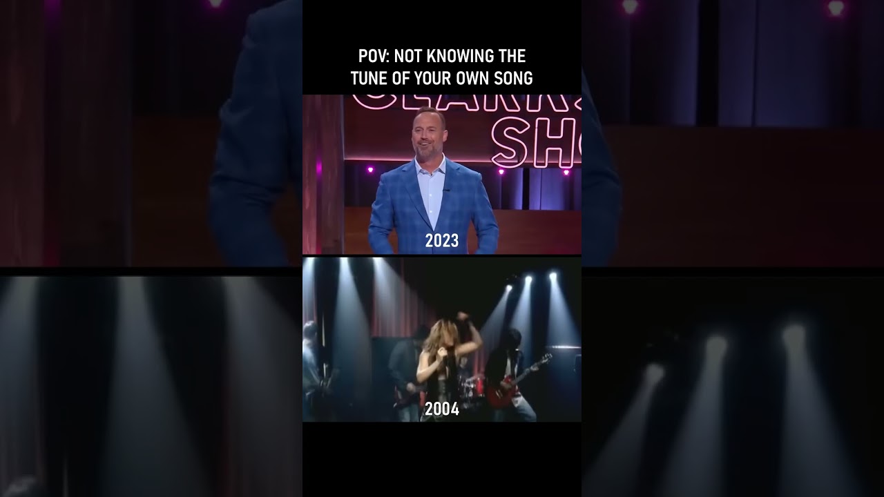 POV: Not knowing your own song #kellyclarkson #annehathaway #singing - Published by 404 memories