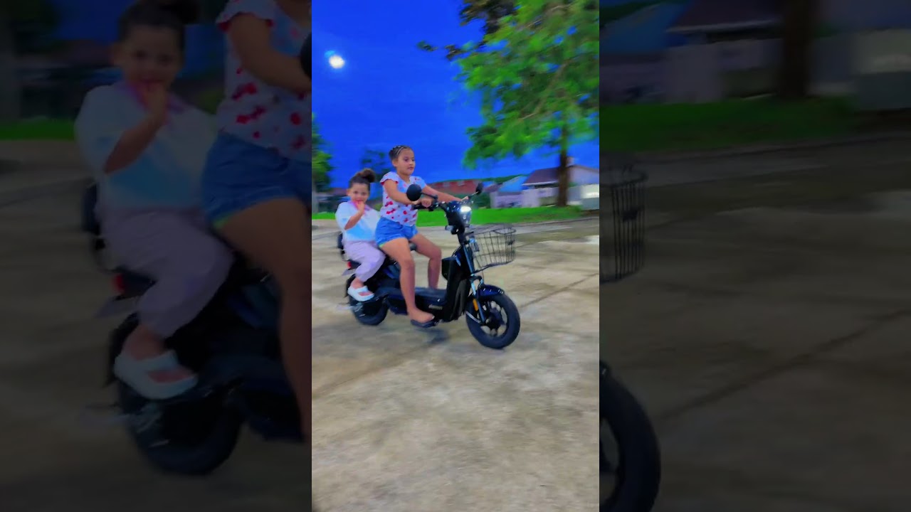 Olha a moto dela #pietra_vitorinny #funny