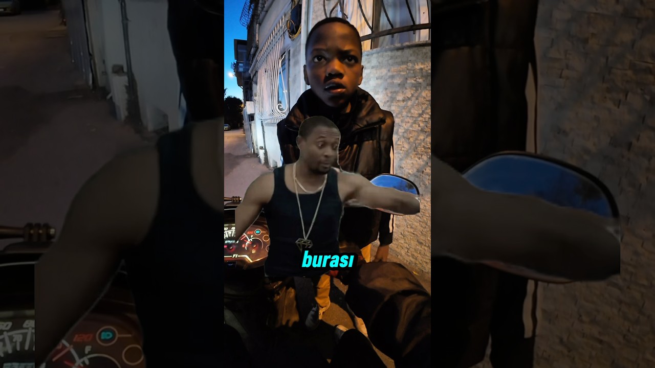 Çocuk önümü kesti 😱 #kurye #motovlo #motovolgger #motovlog #ytdayibenionecikarnolur #komedi #funny