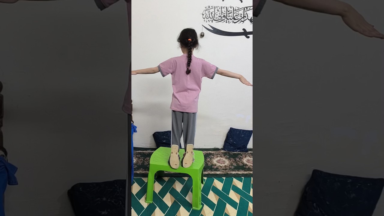 جودي يكول بابا زنوبه بيها جني😂😂