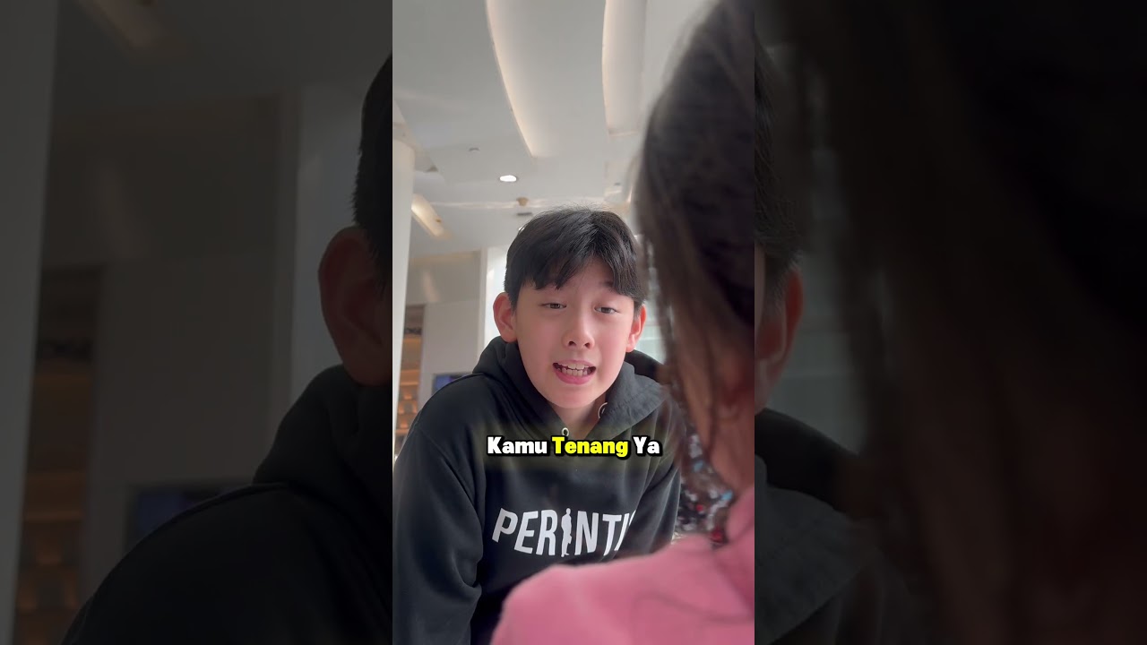 Jadi adek angkat aku nggak ya?