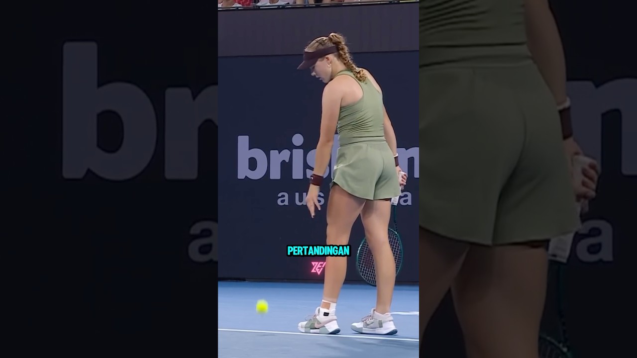 Servisnya terganggu gara-gara klakson kereta... Dua kali😭🎾