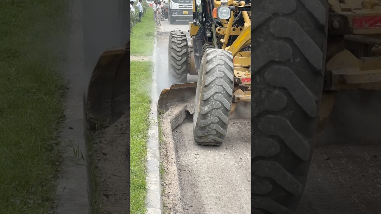 Cat® Motor Graders”heavy-duty machines.🌎