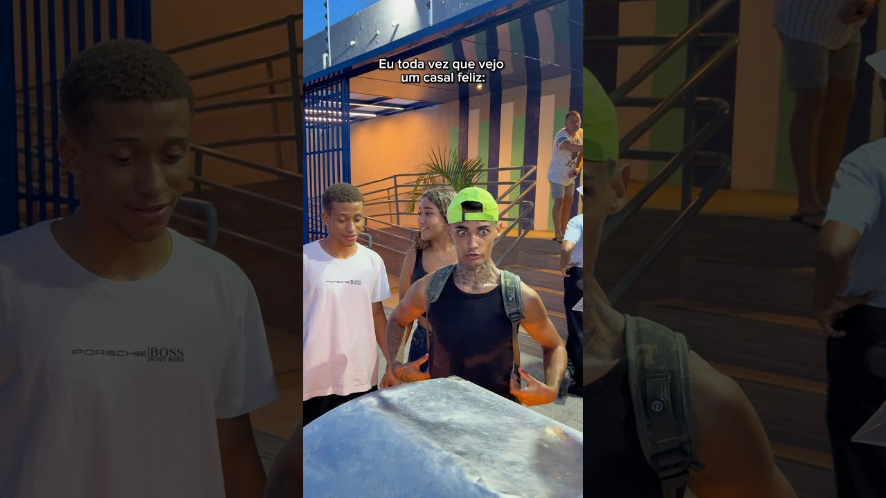 Se eu não sou feliz ninguém é😂