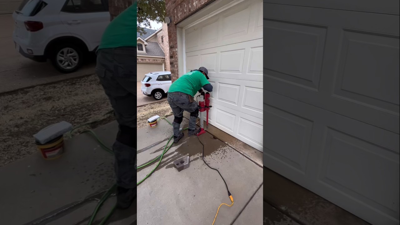 Best way to light up your garage door? #handyman #diy #craftsmanship #construction #doityourself - Published by Mister DIY