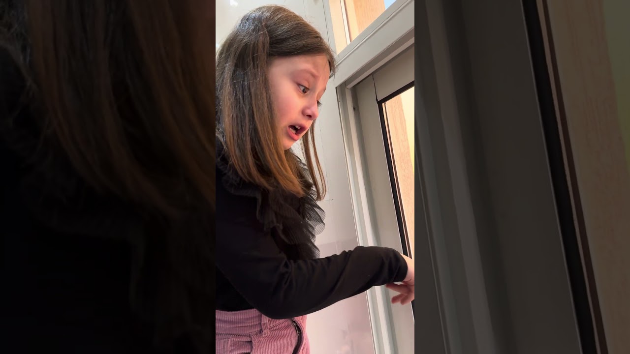 جوجو عم تبكي عالقطة😭🐈ليش شو صار؟