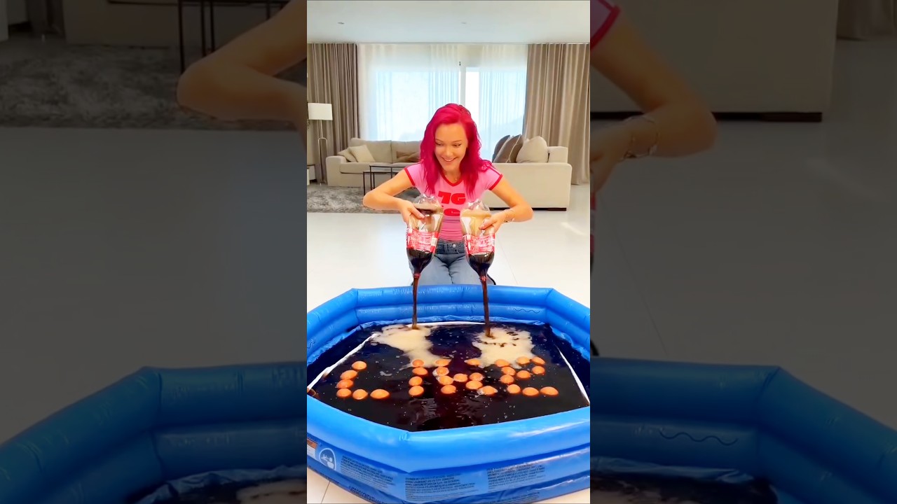 اختي بوظت البيت 👺👺👺👺👺👺👺#short #funnyvideo #tiktok #comedy #funny #كوميديات #humor #هتضحك #shortsfeed