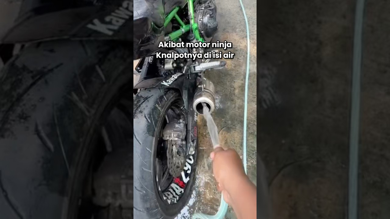 Langsung mogok masuk air #automobile #motoroffroad #modifikasimotor #youtubeshorts