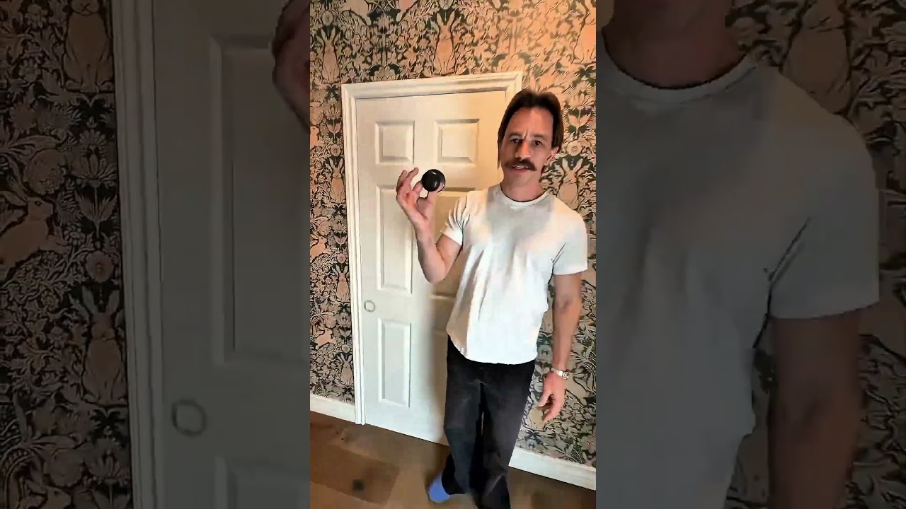 الحرامي هيتوه قبل ما يدخل البيت… الفكرة عبقرية! 😱🚪