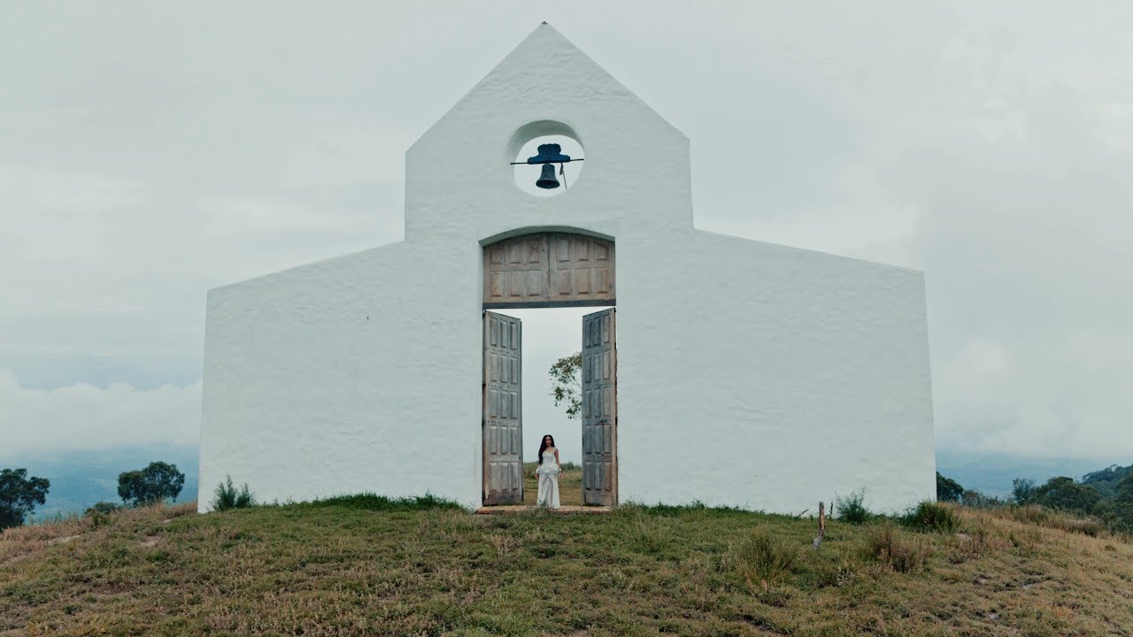 Anitta - Deus Existe (Official Music Video)