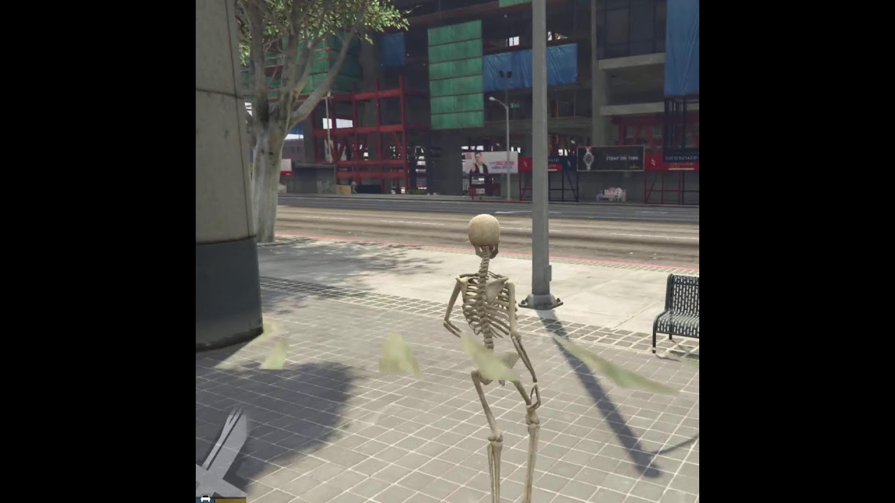 GTA 5 LIVE: THE SKELETON CURSE! (Playing with Zero Health)