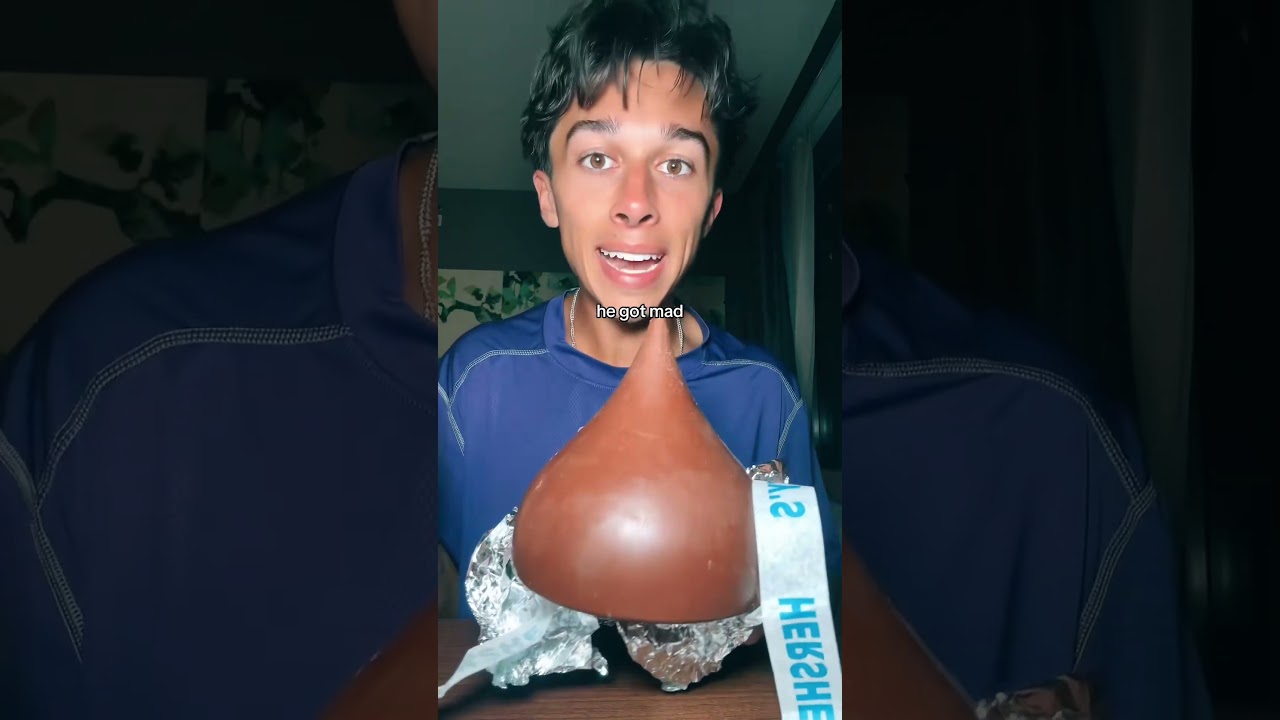 I Got The BIGGEST Candy.. 🍭😭 #relatablestories #comedy #funnymemes