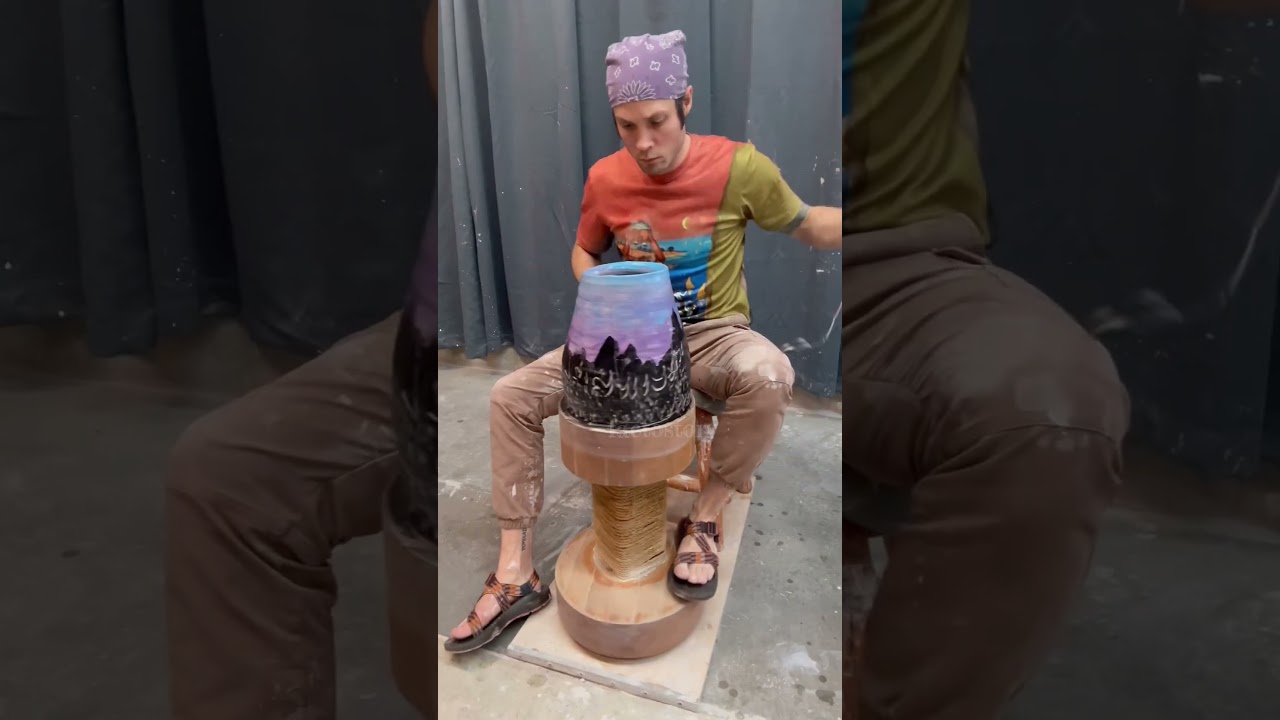 തോൽക്കാൻ വേണ്ടി മാത്രം ജോലി ചെയ്യുന്ന ഒരാൾ! 😳🤯