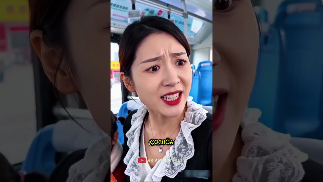 Çocuğun yemeğini yiyen amcanın komik anı 😂🍢😳