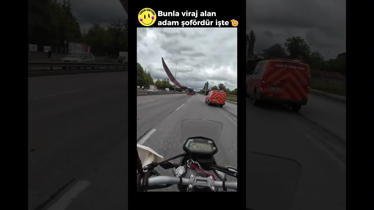 Devasa Rüzgar Tribünü Kanadını Trafikte Gören Motorcunun Tepkisi😂
