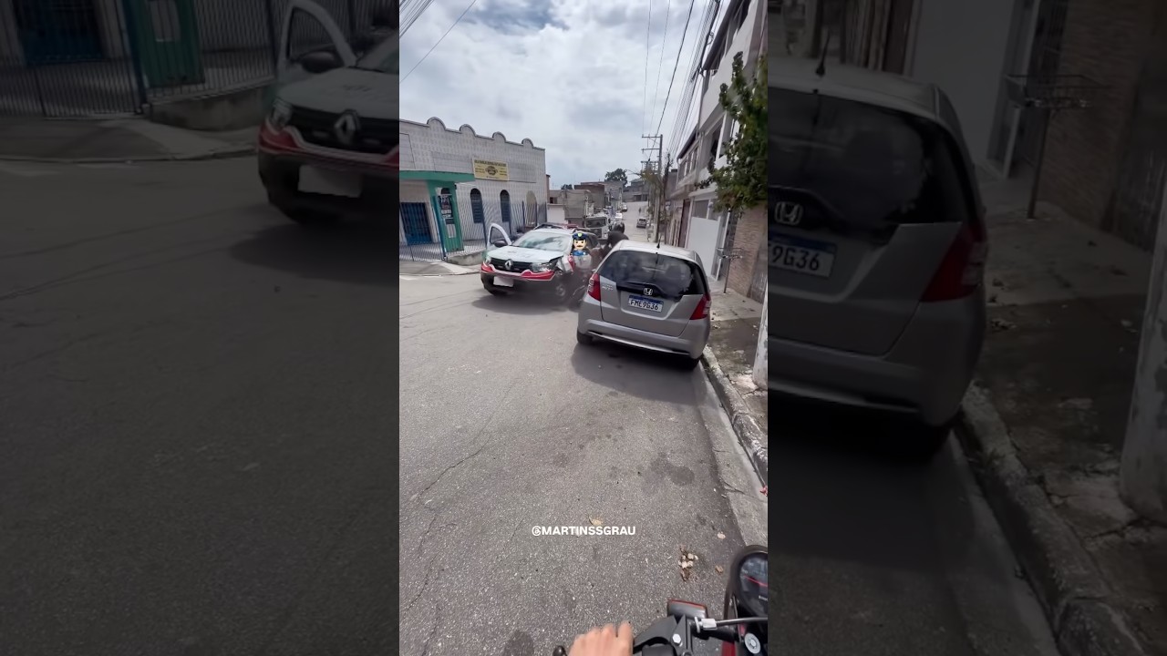 BATEU DE FRENTE COM A VIATURA! DEU RUIM #shorts