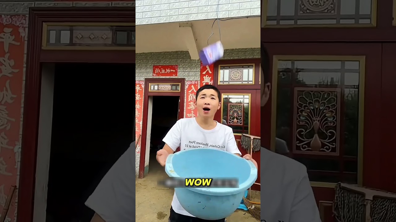 laki laki ini ingin makanan tiba tiba jatuh dari langit #shorts #viral #youtubeshorts