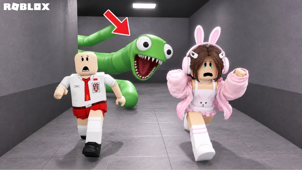 AKU HARUS KABUR DARI KEJARAN MONSTER CACING PALING MENYERAMKAN DI ROBLOX 😱 