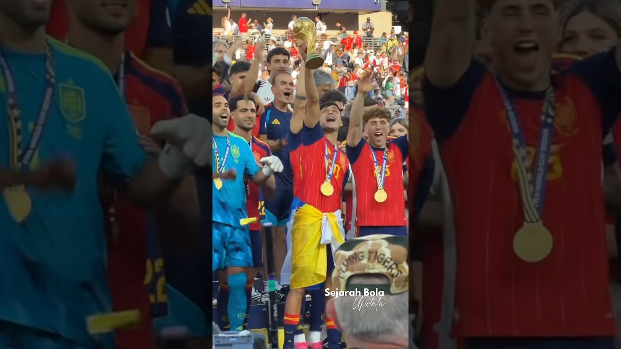 Alasan pemain Barca tak pamer trofi Piala Dunia di Camp Nou