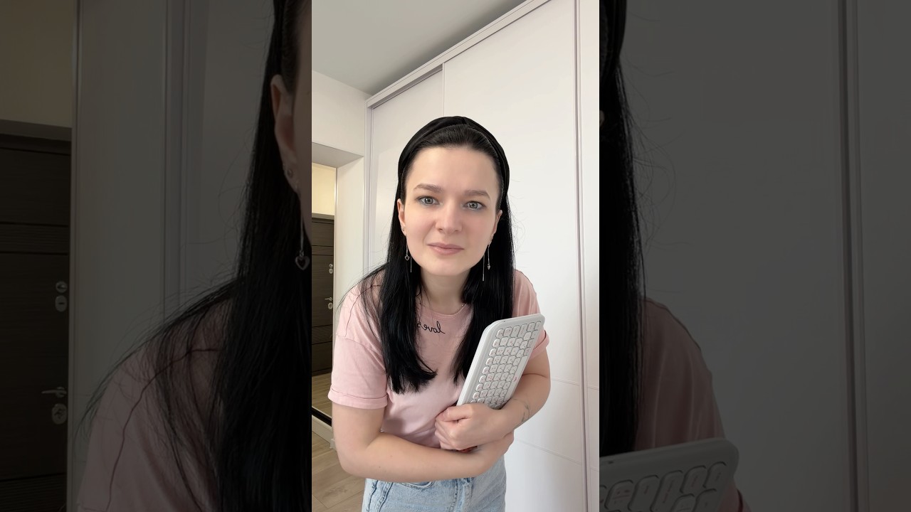 The weirdest keyboard in the world 🫣 #keyboard #viraltech #splitkeyboard #weirdtech