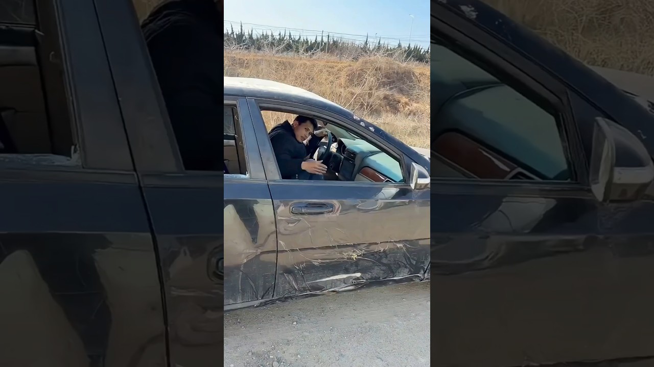 هذه السيارة عليها سلسلة دراجة هوائية 😂🚗!! #shorts