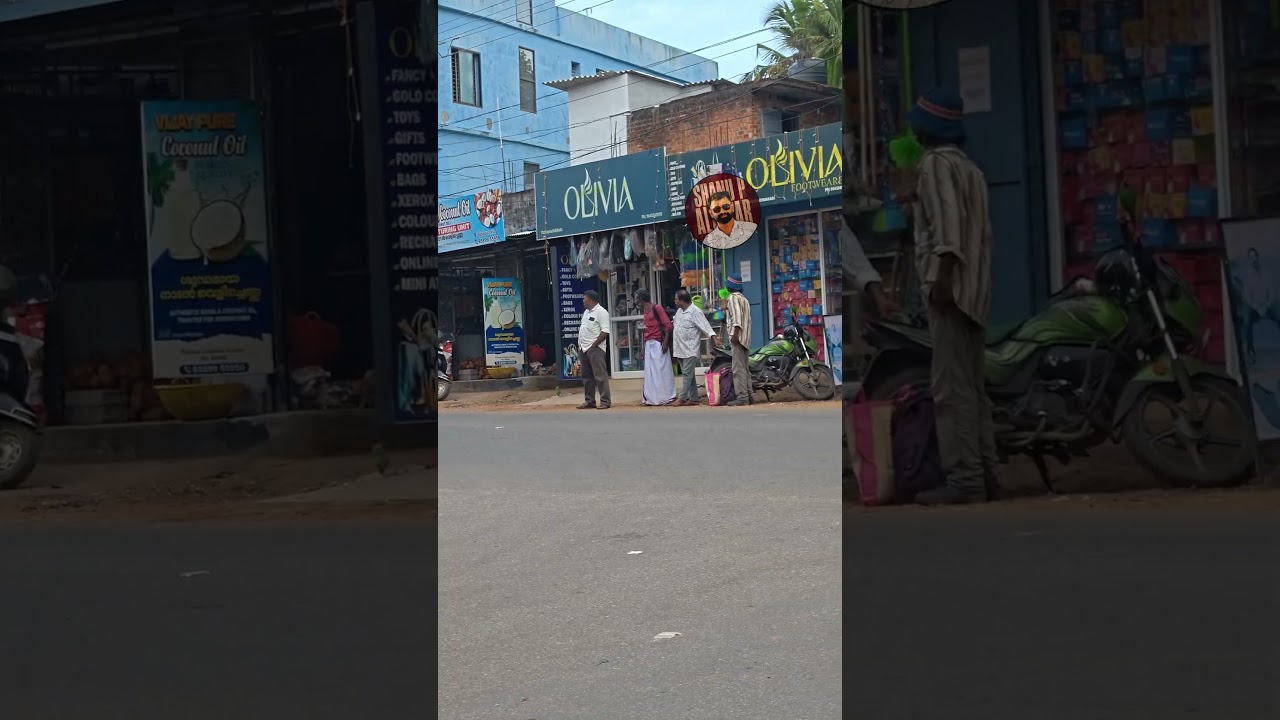 നാട്കാക്കേണ്ട പോലീസുകാർ നോക്കിനിന്ന്പോയി #bull