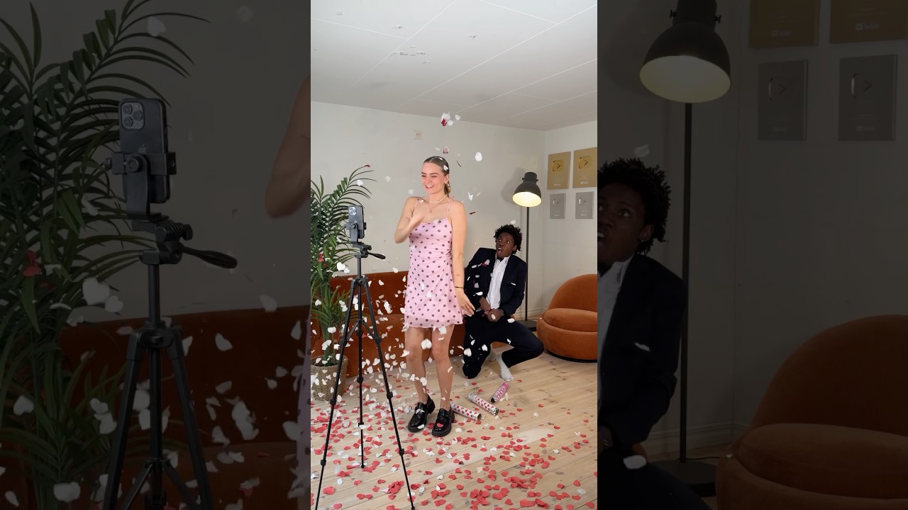 Not Ray having extra in his pants😂😂