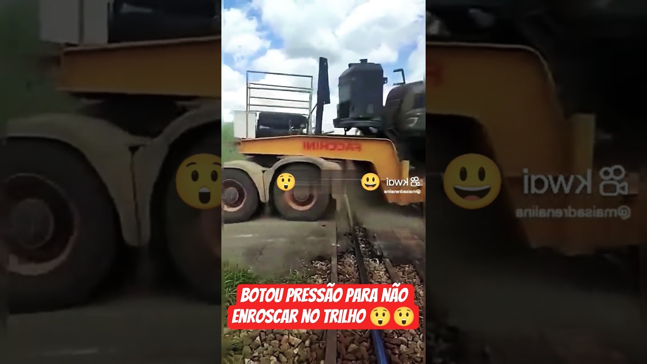 botou pressão pra não enroscar no trilho.#caminhão #caminhoneiro