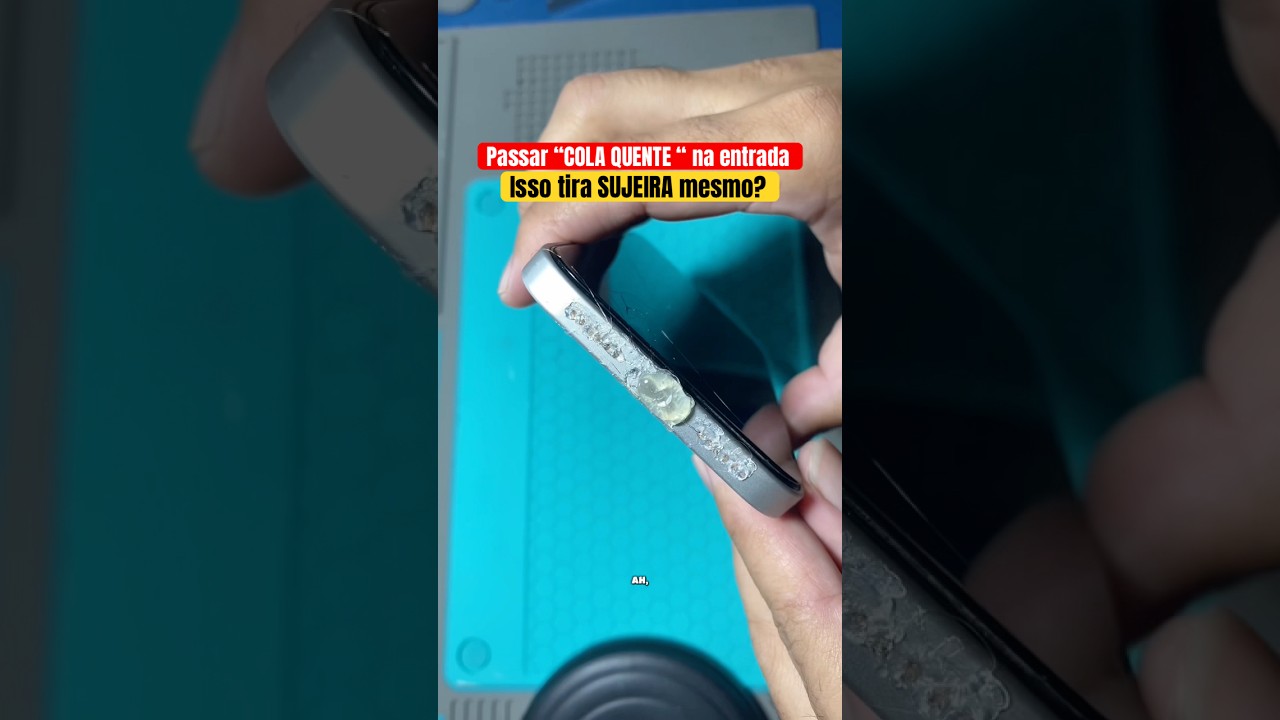 Limpar conector com essa cola não resolve #assistenciatecnica #tecnologia #celular #gambiarra
