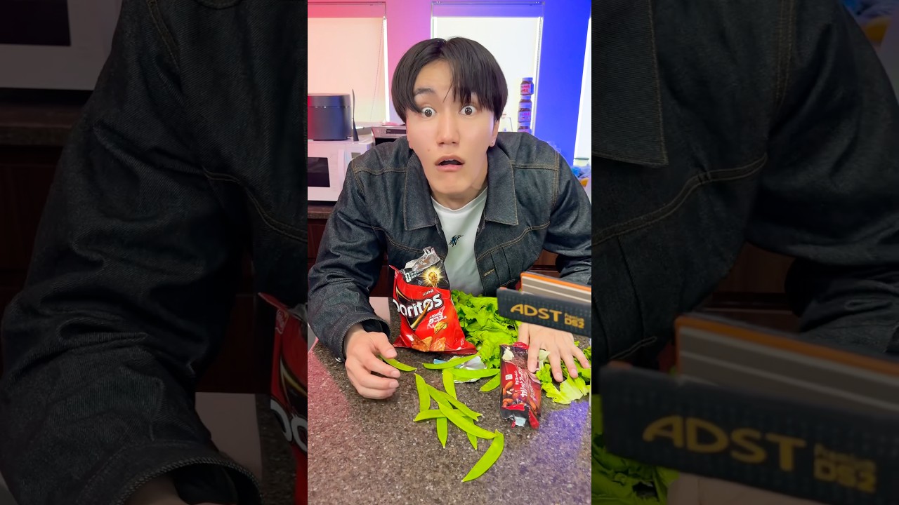 Eat snacks without mom knowing🍿❤️‍🩹