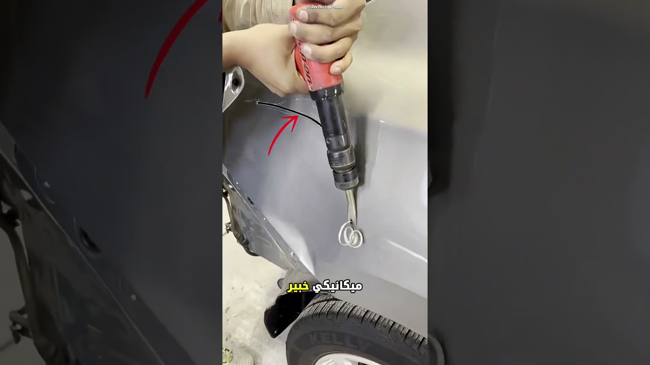 سر الصوت الغامض في السيارة الفاخرة! 🚗🔊😱