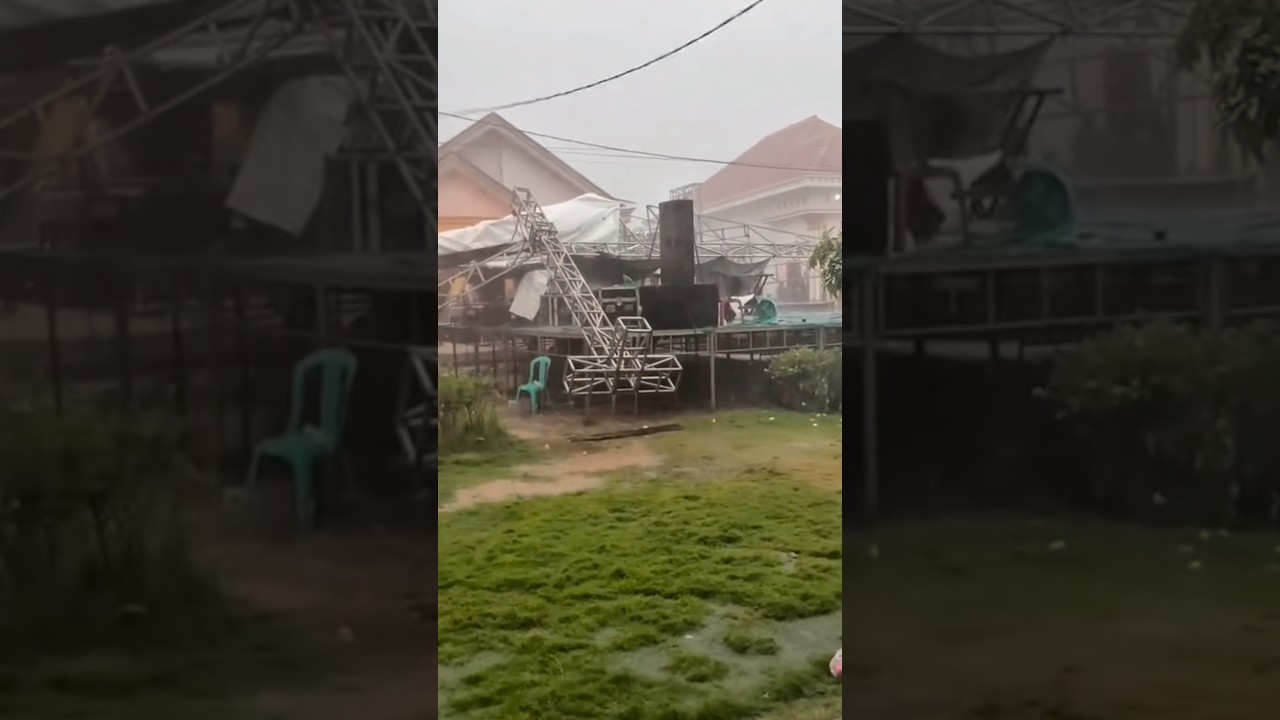 gara gara hujan lebat panggungnya sampe ambruk #shorts #minivlog #comedy #sidoii