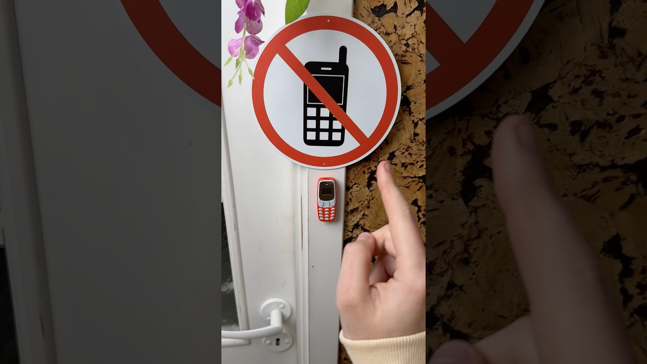 DON’T Touch the Phone 😳📱