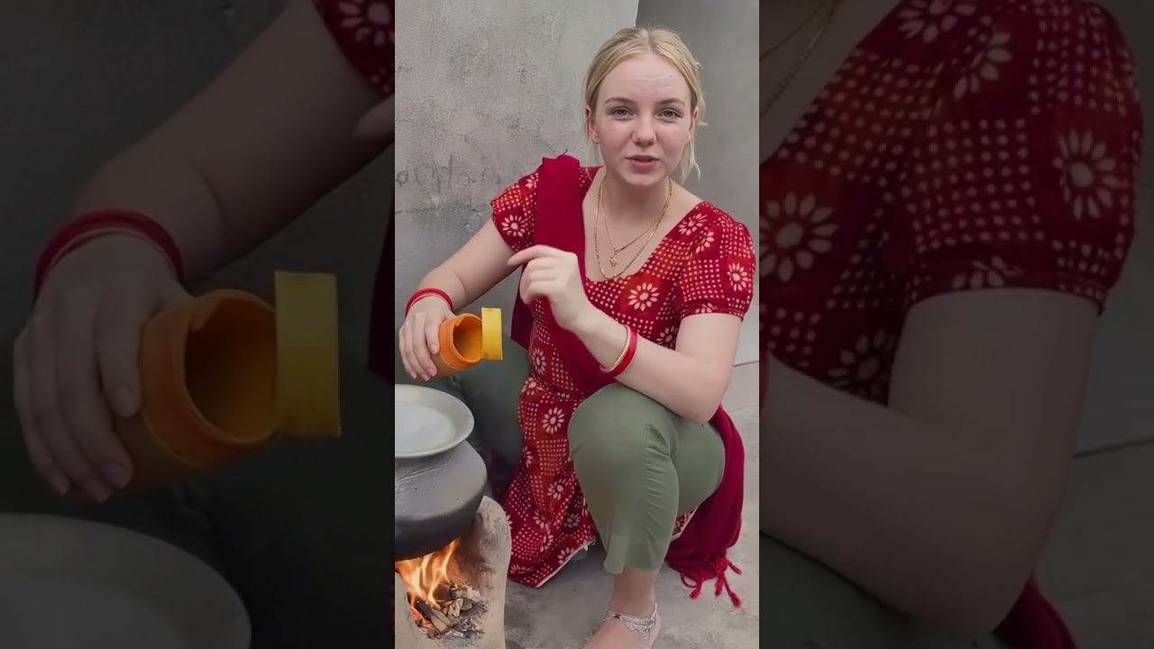 Khatiya toh hilta nahi aapse🥲🤣🇷🇺
#viral #reels #trending #comedy #viralreels