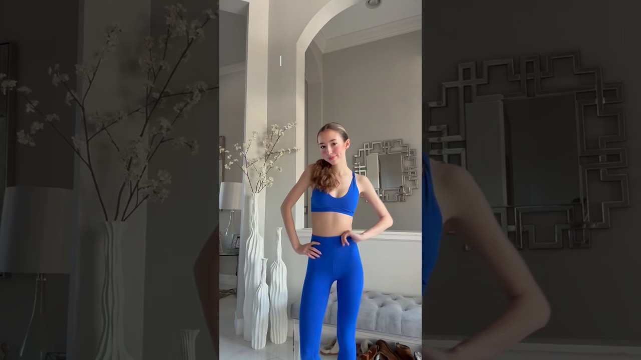 spend senior skip day with me! #seniorskipday #seniorskip#Vlog#senioryear - Published by mel_schmidtt