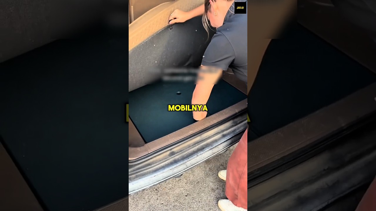 Mereka Temukan Meja Lipat Rahasia di Bagasi Mobilnya!