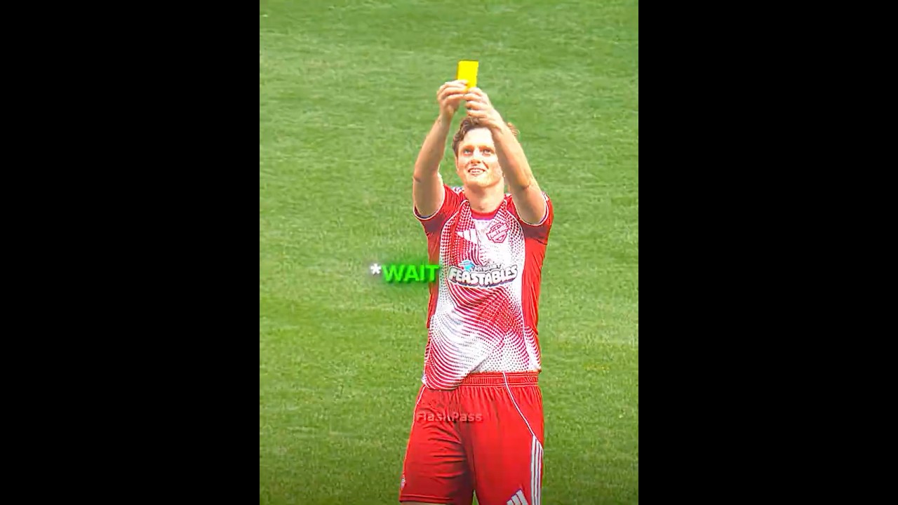 Referee Is Really Tired Of This Guy..😂