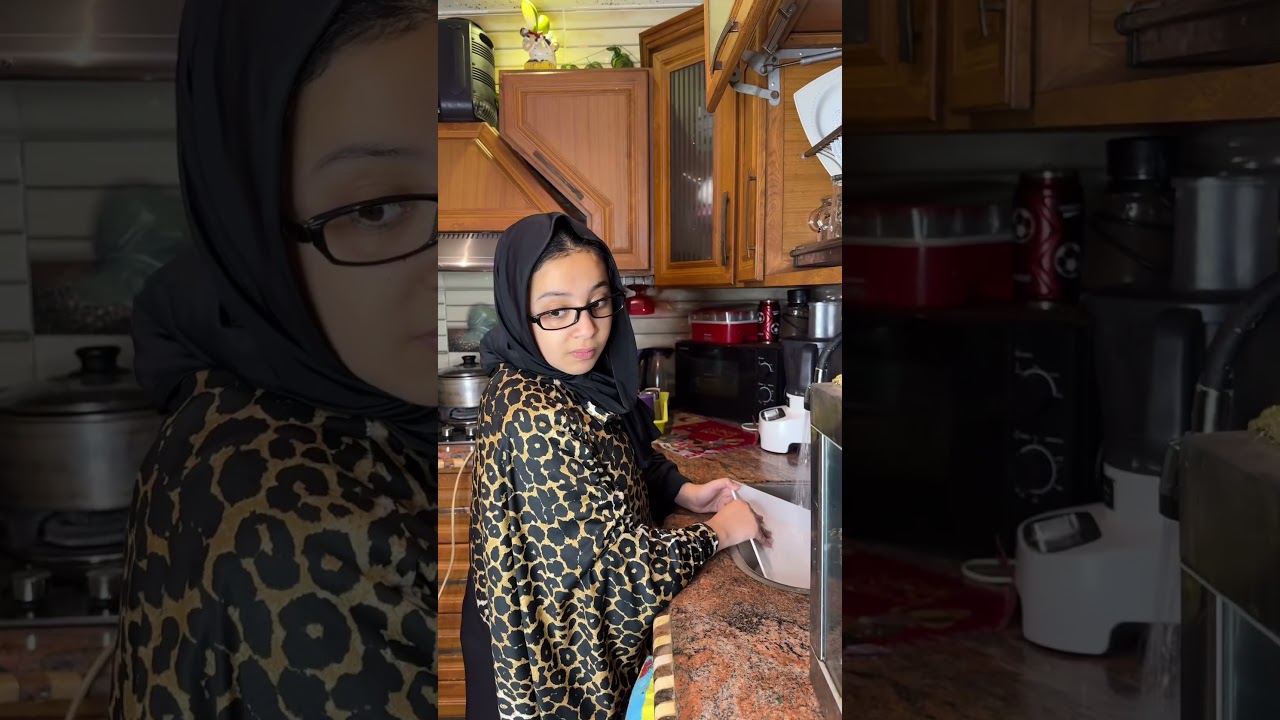 امك لما تخش المطبخ