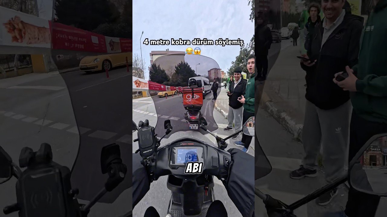 Müşteriye 4 metre kobra döner götürdüm 😂😱 #shorts #keşfet #motovlog #viral #fyp #tiktok #reels