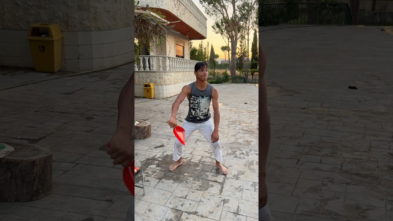 الاخرس رح يجبلي السكتة:😡