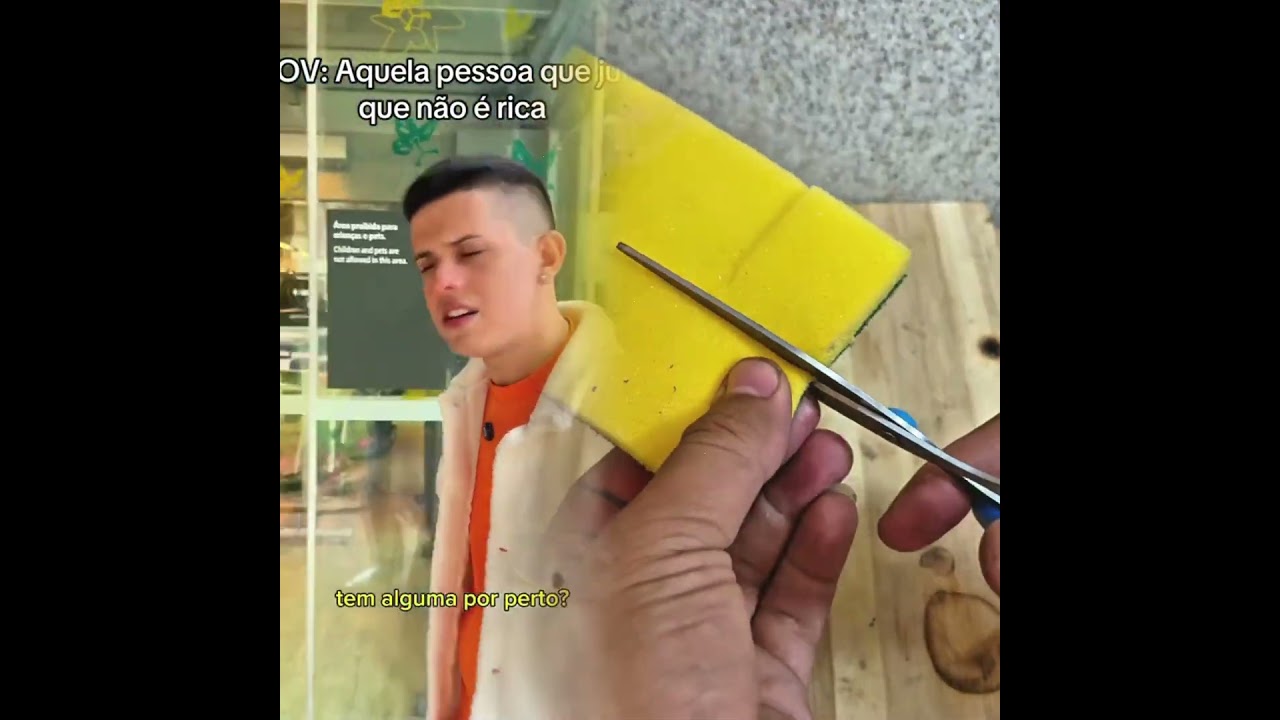 POV Aquela pessoa que jura que não é rica 😂 A CASA 🗣️ É assim né #comedy #fyp #casa