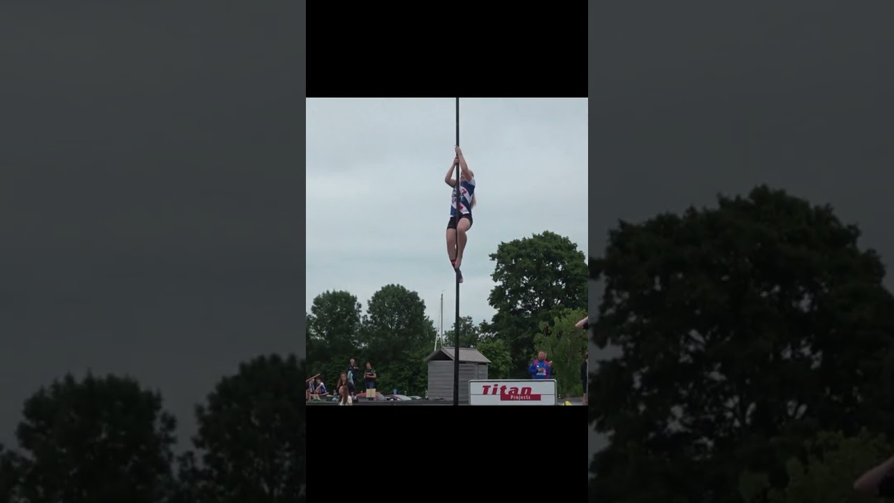 She Jumps 16.78m! 🤩 (Fierljeppen)