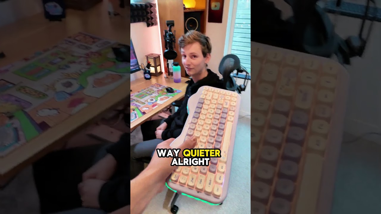 Silent keyboard SURPRISE 😮 #customkeyboard #keyboard #silentkeyboard - Published by Hipyo Tech