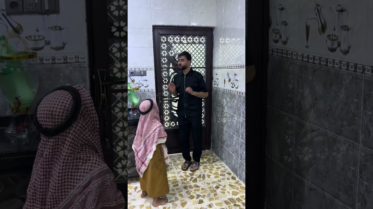 القرود تهجم علا بيتنه
